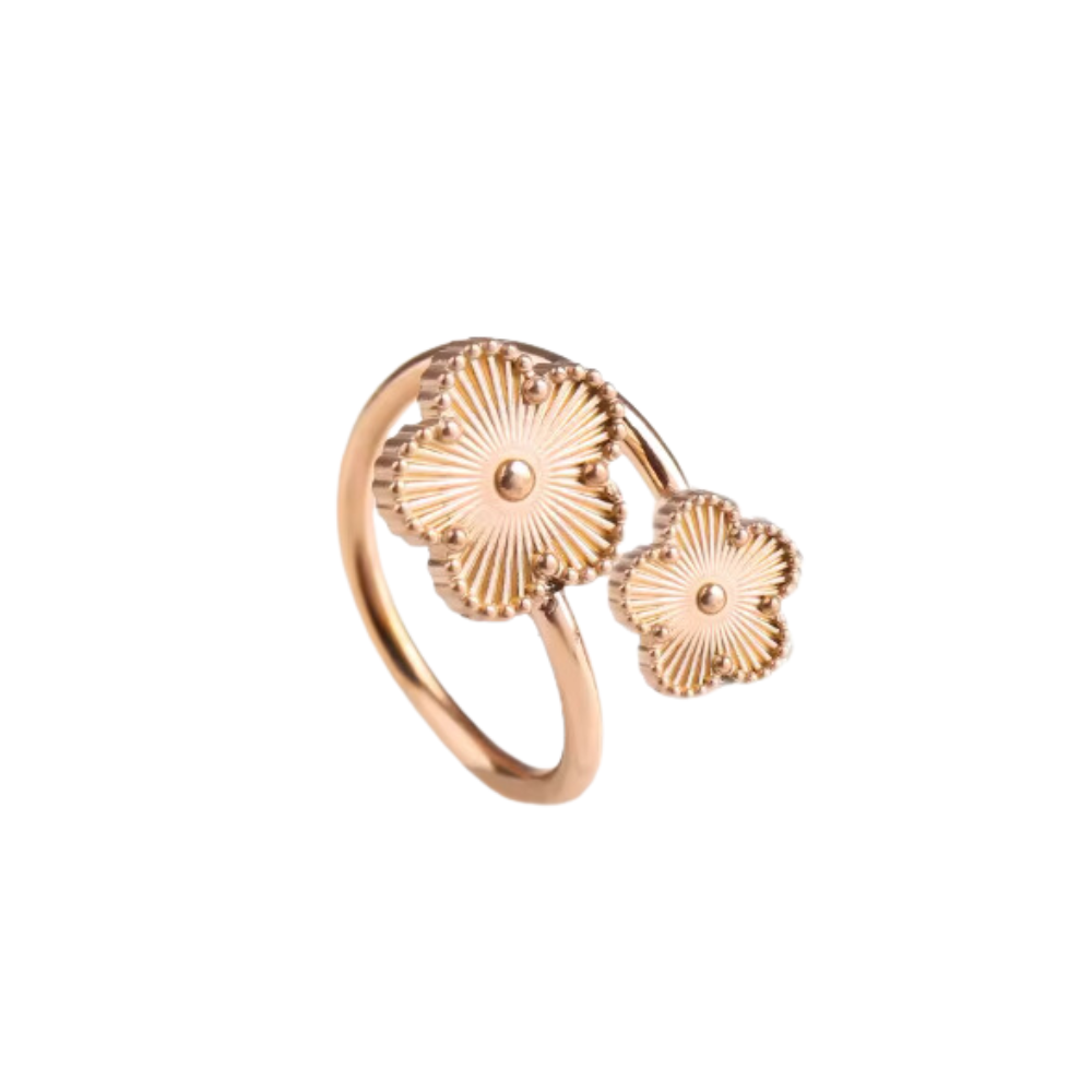 Clover Ring