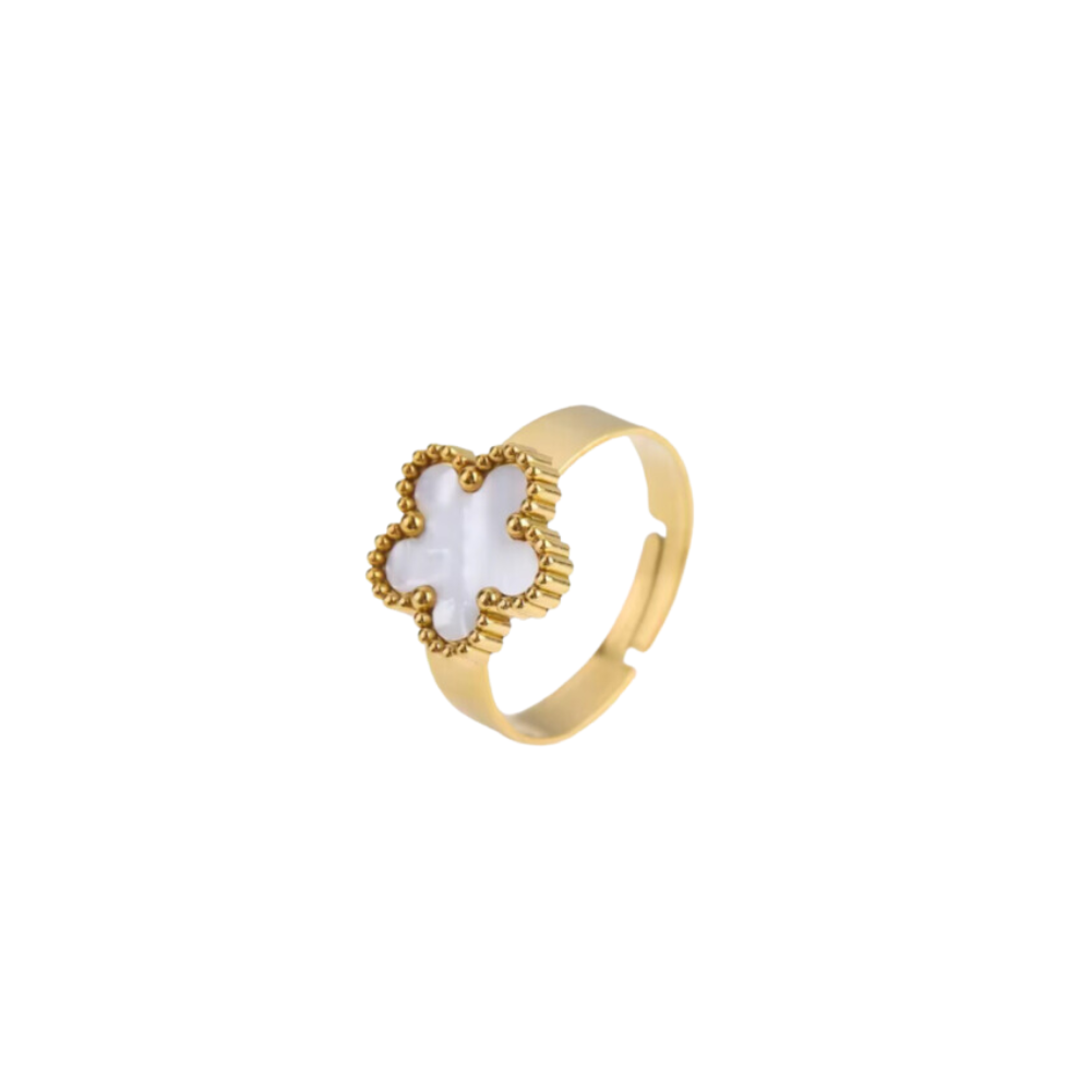 Clover Ring