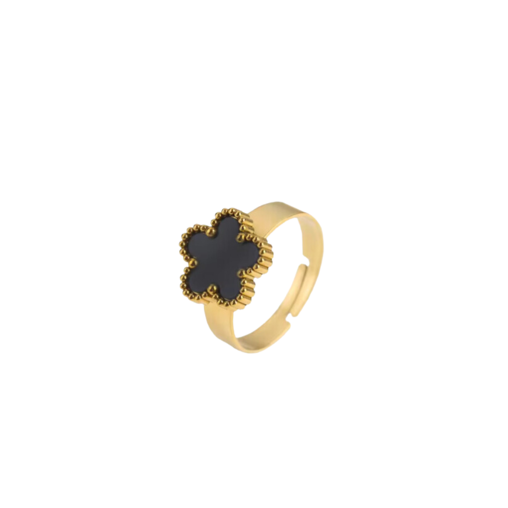 Clover Ring